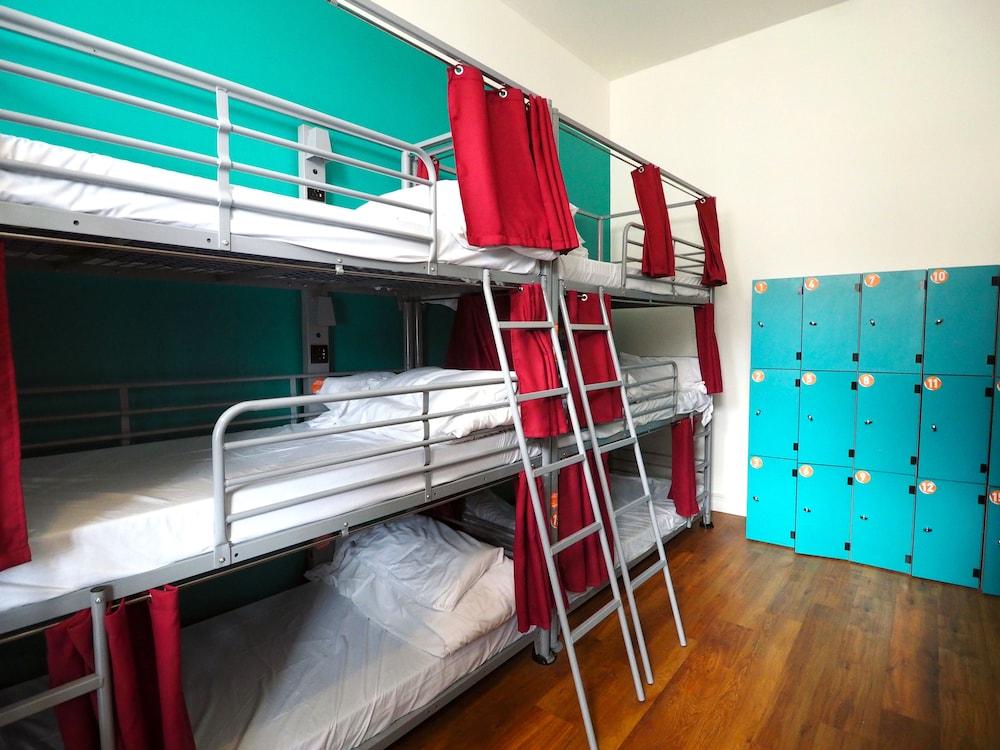 St Christophers 3* Edinburgh